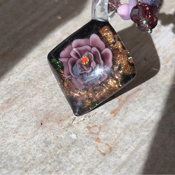 NEXKLACE AND EARRING SET purple and gold handmade glass and resin flowers - Picture 6 of 11